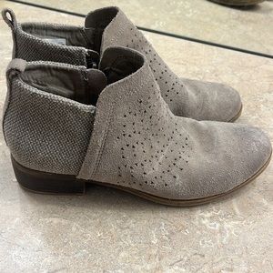 Toms Tan Ankle Boots